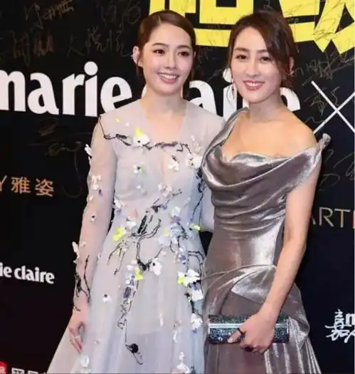 嘉人红毯秀千玺比昨天还帅,杨幂过夏天,李宇春过冬天