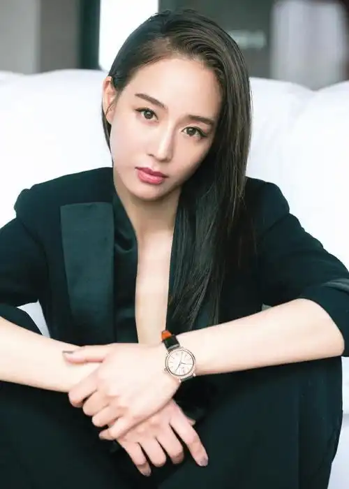 腿型修长的女人,不太喜欢穿裙子张钧甯穿出筷子腿的女神范