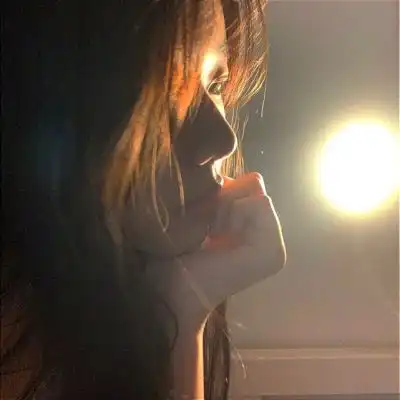 清冷很有气质的的温柔女生头像2022全新好看的简单气质的女头