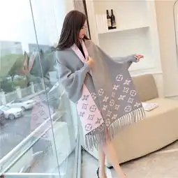 窈瑟韩版秋季新款女装针织衫开衫蝙蝠袖印花流苏大披肩