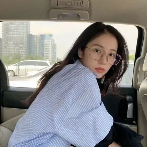 ins温柔女生头像