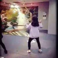 哭着笑也是一种美女生头像