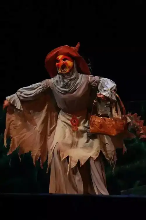 小v推荐一个能征服全世界的绝世美女,演绎一场梦幻的童话故事