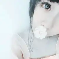可爱纯真的女生qq头像心还是会痛