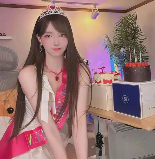 美女图百变女神清纯与性感并存