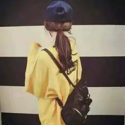 清新美女头像图片背影图片大全对不懂感恩的人没必要付出太多