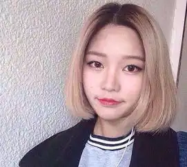 2017可爱又呆萌的圆脸女生短发发型推荐