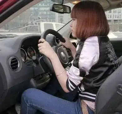 开车太累颈肩腰腿不舒服一定是你姿势不对