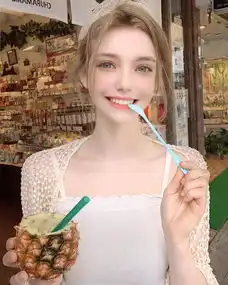 premiergmc生活家德韩混血精灵女孩,p都不敢p成她这样,实在是美得太不真实了