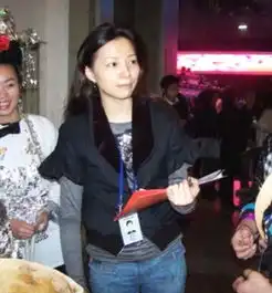45岁董卿为啥依旧气质独特不管多忙她每天要读书一小时