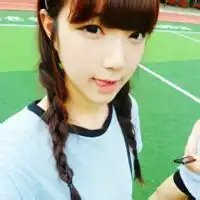 情侣头像女生长发差一点点就成帅哥