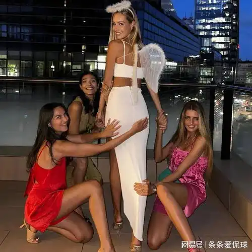 佩莱女友晒照秀恩爱迫不及待想结婚,举办单身派对最后一次放纵
