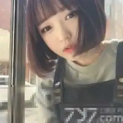 女生圆脸短发发型图片圆脸配短发这么好看