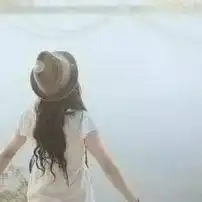 什么情况凌晨海口一女子收到神秘短信,车竟在小区车库被陌生人开走