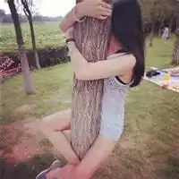 坐着的头像qq不带字坐女生头像