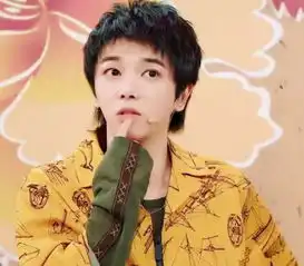 即便是在王牌对王牌里华晨宇对音乐的要求依旧很高