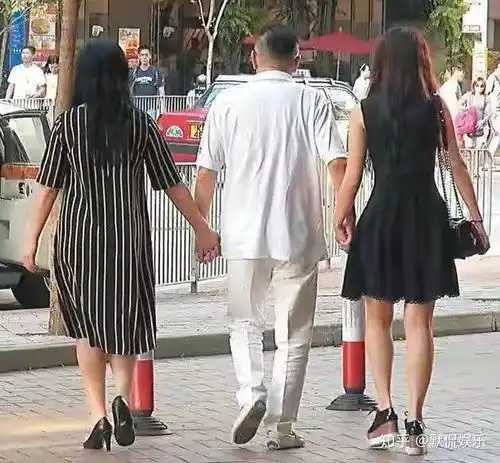 豪宅选妃买游艇享乐,80多岁的赵世曾,一生睡过上万女人