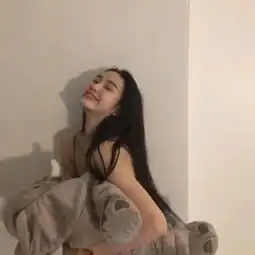 高清真人女生头像