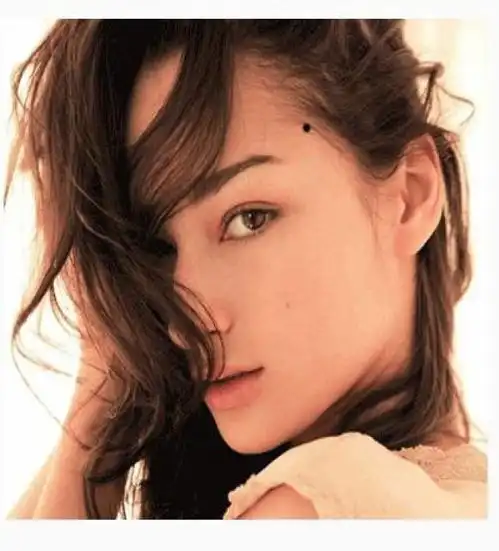 女人脸上的七颗幸运痣,一定不能点