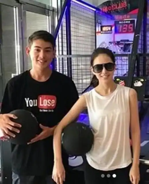 黄晓明和李晨的小舅子都是靓仔,而周杰伦的小舅子更帅