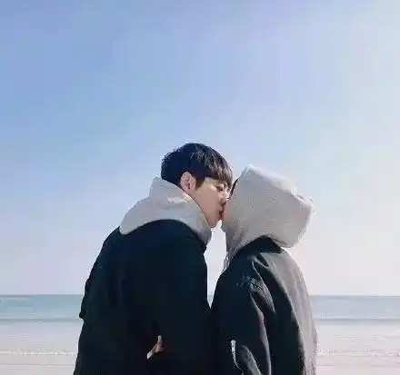 一曲因为爱着你太好听了,我听了88遍