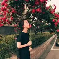 带花的女生头像越多越好