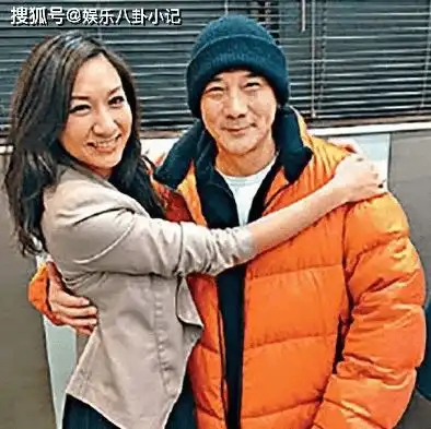 他曾比刘德华还红,雪梨为他生下一儿一女,如今37岁儿子比他还帅