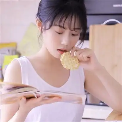 甜美清新女生头像,全部是夏季穿的很单薄的妹子