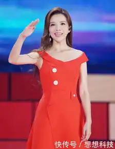 朱迅一家四口近照曝光,45岁朱迅容颜如少女,低调老公罕见出镜