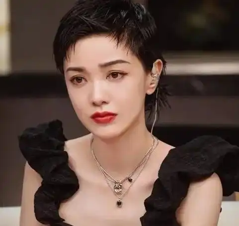 长发超美,为何这些女明星却坚持留狗啃式短发看完她们就知道了