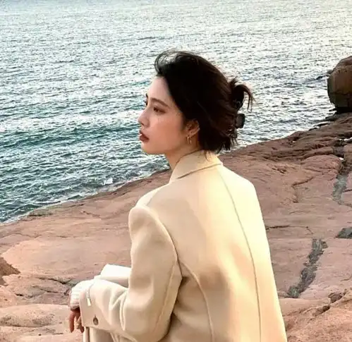 爱你忘记时间,女生头像