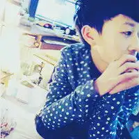 轻成熟男生qq头像世间要有爱