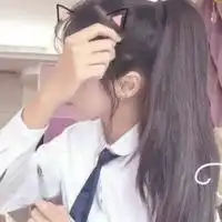 女生头像搞怪可爱,圆润的笑脸时尚修颜更俏皮