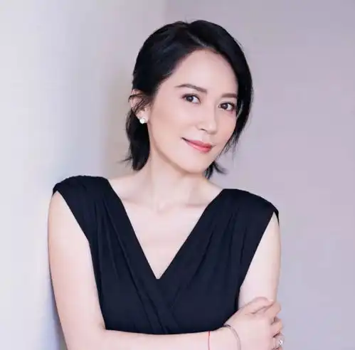 44岁贾静雯近照曝光看完才懂女人的脸有多重要