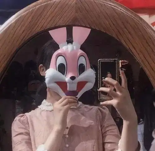 头像想去快乐里躲一躲