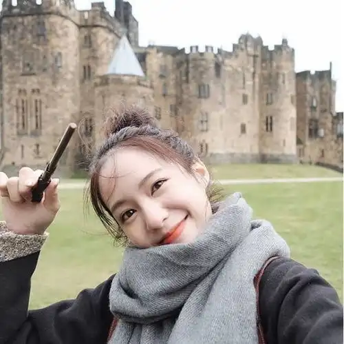 这样的女生,估计是90男生的初恋吧