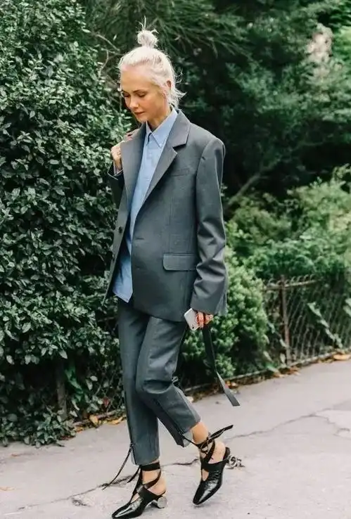 西装衬衣,怎么穿才时髦