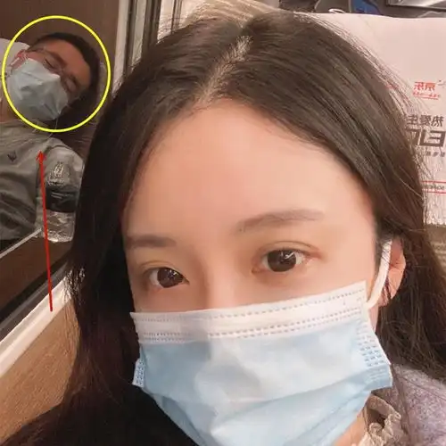 遭索赔3600万的轩子,为解决问题决定向超管妥协,看到1照片,网友笑了