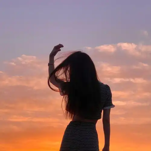 能用来网恋的女生头像