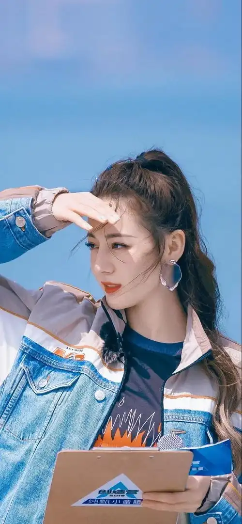 有很好看的小姐姐壁纸吗