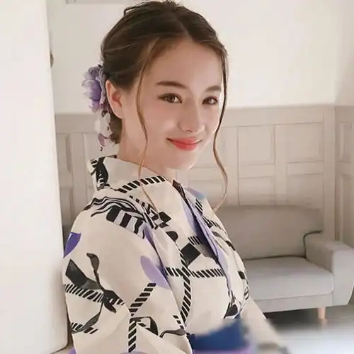 日本13岁混血模特因美照走红,撞脸石原里美还被称为奇迹女孩