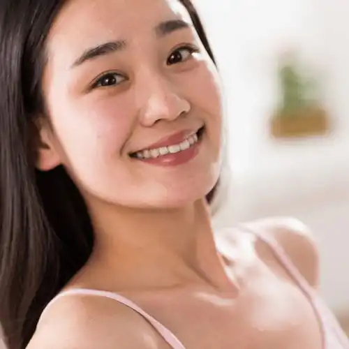 男人喜欢看女人哪里,七个身体位置,七种不同心理