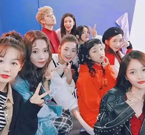 火箭少女101傅菁我是个怂人