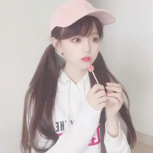 搞笑gif美女,你吃慢点,没有人和你抢着吃