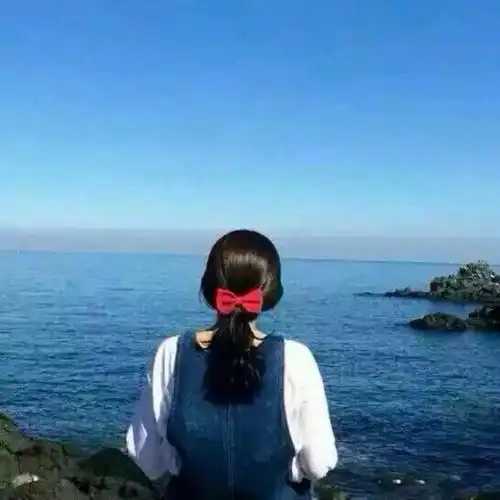 旧情难忘,哪个女孩背影最漂亮,测你与前任提出复合他会答应吗