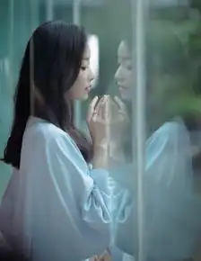 倪妮不愧是气质女神,将冬瓜裙折叠穿,清新洋气又时髦