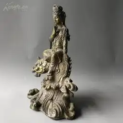 山区收的大型鎏金老铜佛像,骑龙自在观音