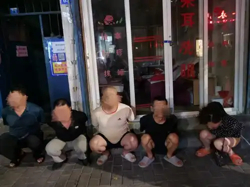 老人卖杏遭女子偷拿,儿子一斤才挣几毛钱,既气愤又心疼