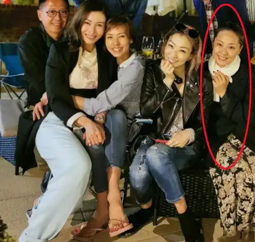 女神同框郑秀文英气,49岁李嘉欣似少女,45岁张茜发福老态