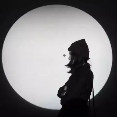 不愿为任何人舍弃骄傲头像